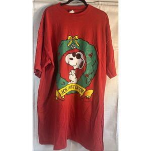 Christmas Peanuts Snoopy Joe Mistletoe Red Night T Shirt Vintage OSFA